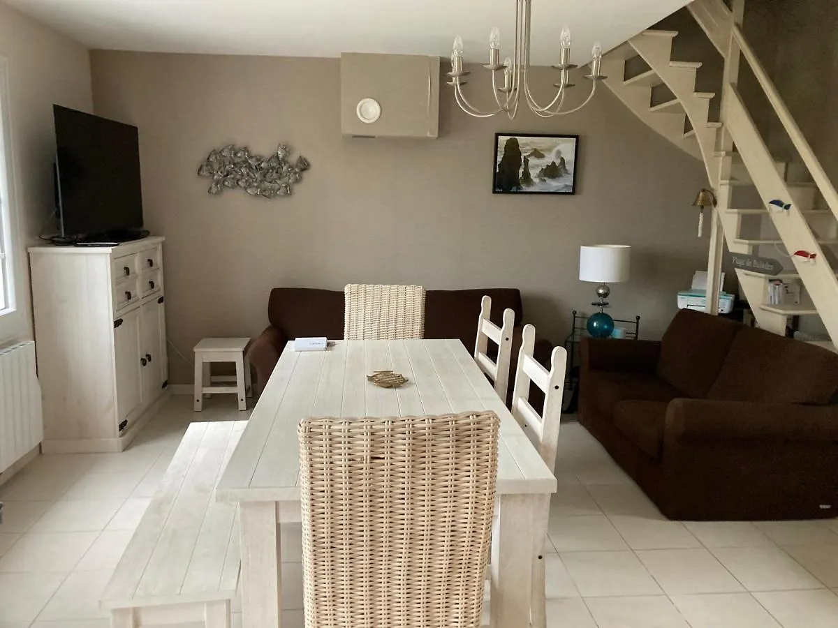 Holiday home Maison Independante Avec Jardin Pres De La Plage - Fr-1-418-231 Locmaria